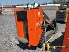 HURRICANE  HRC700  MINI COMPACT TRACK LOADER