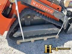 HURRICANE  HRC700  MINI COMPACT TRACK LOADER
