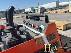 HURRICANE  HRC700  MINI COMPACT TRACK LOADER