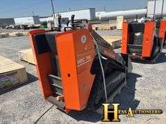 HURRICANE  HRC700  MINI COMPACT TRACK LOADER
