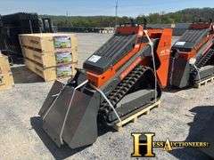 HURRICANE  HRC700  MINI COMPACT TRACK LOADER