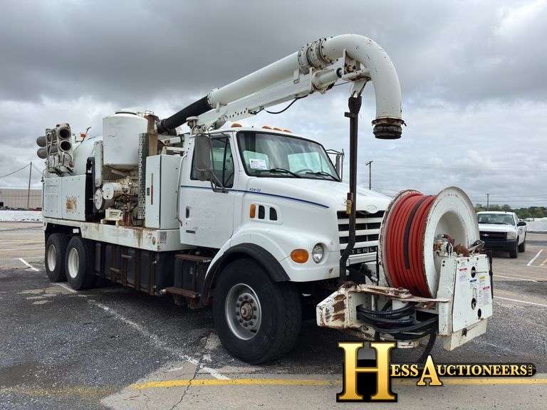 2002  STERLING  9513  VACUUM  TRUCK