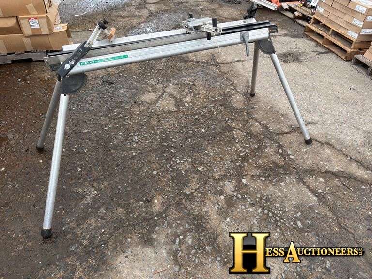 HITACHI  UU610   WORK BENCH