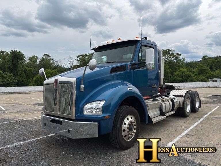 2023  KENWORTH   T880  T/A DAYCAB