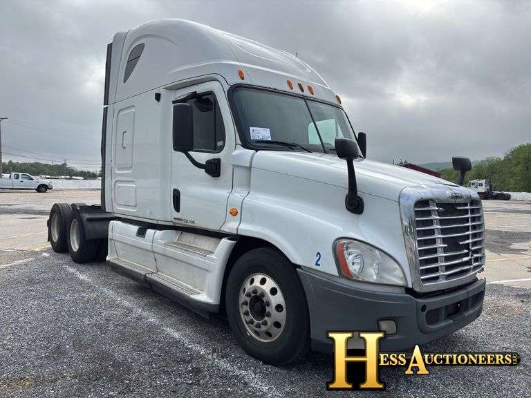 2012  FREIGHTLINER  CASCADIA  T/A SLEEPER