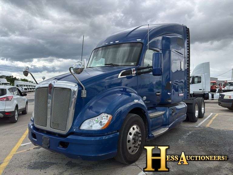 2014  KENWORTH   T680  T/A SLEEPER