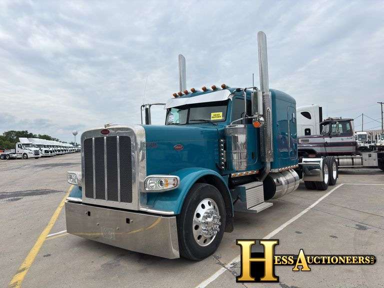 2020  PETERBILT  389  T/A SLEEPER