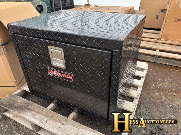 TOOL BOX   TRUCK PART