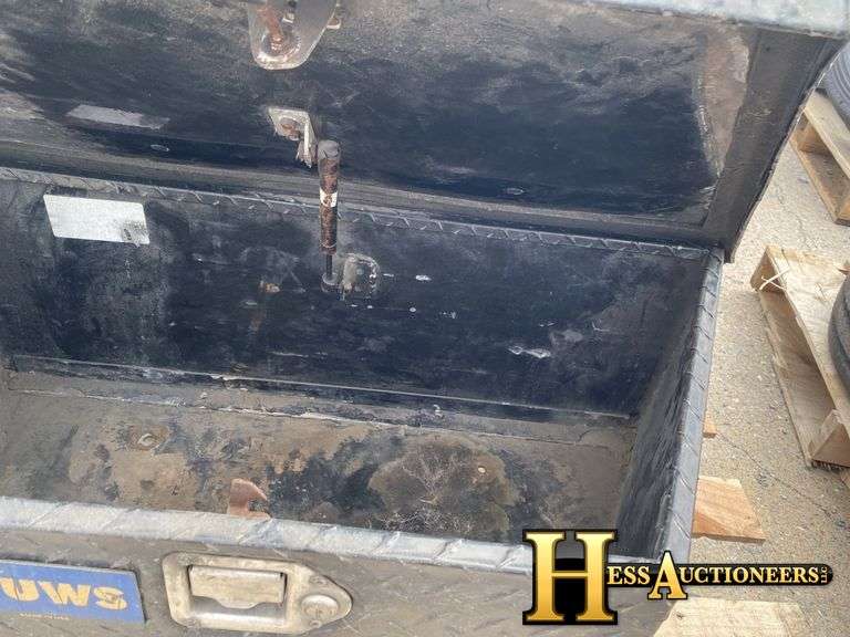TOOL BOXES