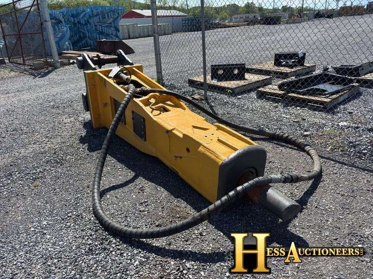 2017  INDECO  29''  HP8000  HYDRAULIC BREAKER  EXCAVATOR ATTACHMENT