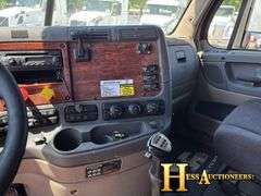 2015  FREIGHTLINER  CASCADIA  T/A SLEEPER