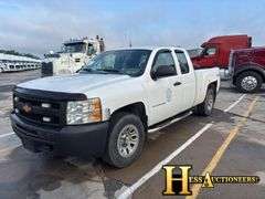 2013  CHEVROLET  SILVERADO  PICKUP