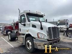 2014  FREIGHTLINER  CA113DC  S/A DAYCAB