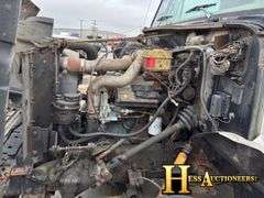 1999  INTERNATIONAL  4700  TOW TRUCK