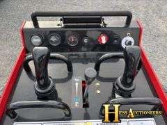 MINI COMPACT TRACK LOADER