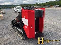 MINI COMPACT TRACK LOADER