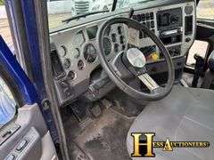 2015  MACK  CXU613  T/A DAYCAB