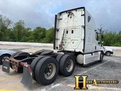 2012  FREIGHTLINER  CASCADIA  T/A SLEEPER