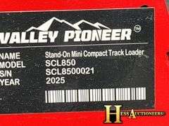 MINI COMPACT TRACK LOADER