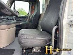 2014  FREIGHTLINER  CA113DC  S/A DAYCAB
