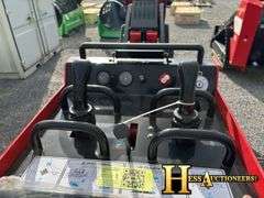 MINI COMPACT TRACK LOADER
