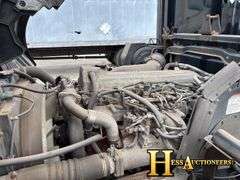 2007  UD  STAKE BODY TRUCK