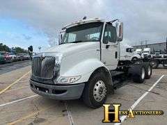 2013  INTERNATIONAL  T/A DAYCAB