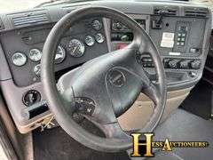 2014  FREIGHTLINER  CA113DC  S/A DAYCAB