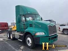 2016  MACK  CXU613  T/A DAYCAB