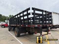 2007  UD  STAKE BODY TRUCK
