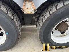 2017  CAPACITY  TJ6500  YARD JOCKEY