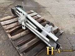 HITACHI  UU610   WORK BENCH