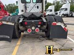 2014  FREIGHTLINER  CA113DC  S/A DAYCAB