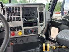 2015  MACK  CXU613  T/A DAYCAB