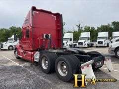 2015  KENWORTH  T680  T/A 6x2 SLEEPER