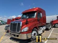 2015  FREIGHTLINER  CASCADIA  T/A SLEEPER