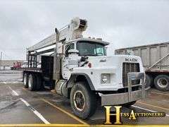 1991  MACK  RB688S  BOOM CRANE TRUCK