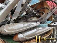 TRUCK PARTS AND TOOLS LIGHTS AND BRACKET  TRUCK PARTS