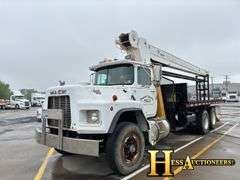 1991  MACK  RB688S  BOOM CRANE TRUCK