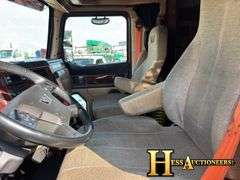 2020  WESTERN STAR  5700XE  T/A SLEEPER