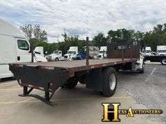 2018  FREIGHTLINER  M2  FLATBED TRUCK