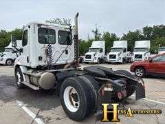 2014  FREIGHTLINER  CA113DC  S/A DAYCAB