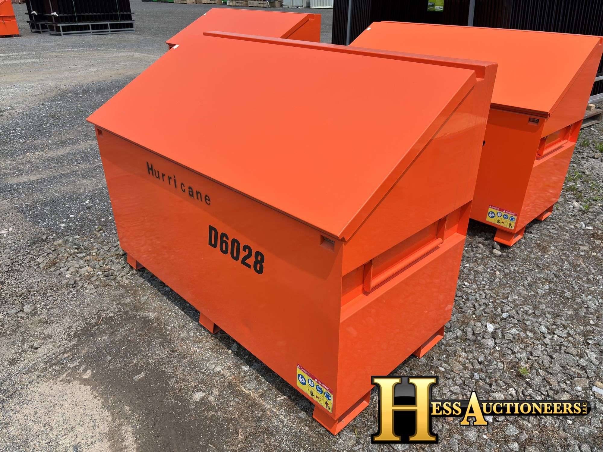 HURRICANE TOOL BOX - Hess Auctioneers