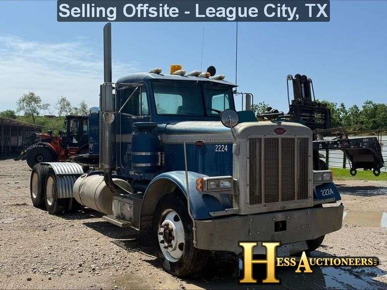 1988  PETERBILT  379  T/A DAYCAB