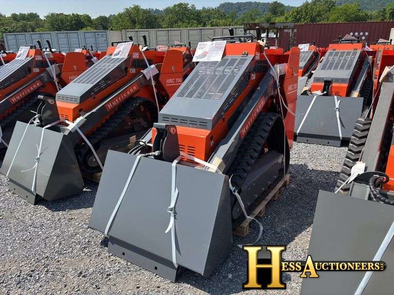 HURRICANE   HRC700  MINI COMPACT TRACK LOADER