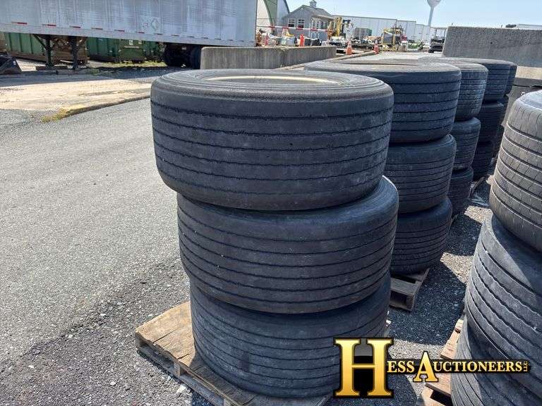 445/50R22.5  TIRES AND RIMS