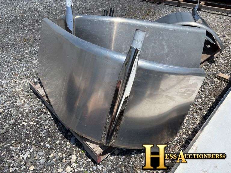 HALF FENDERS   TRUCK PARTS