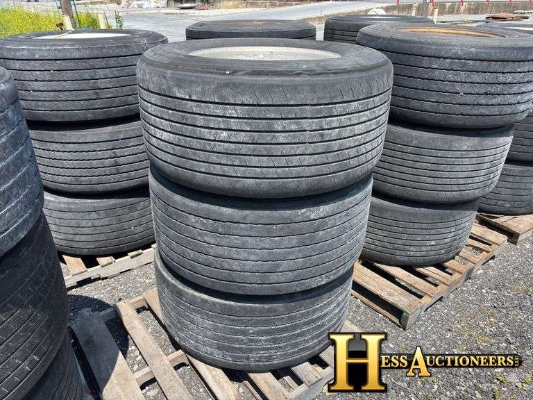 445/50R22.5  TIRES AND RIMS