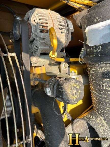 2012  JOHN DEERE  325  SKID LOADER