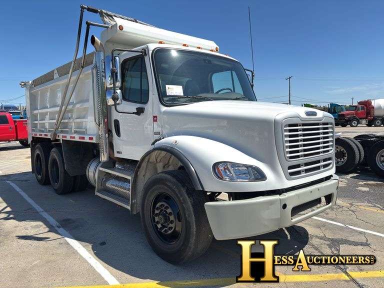2009  FREIGHTLINER  M2 112  T/A DUMP TRUCK